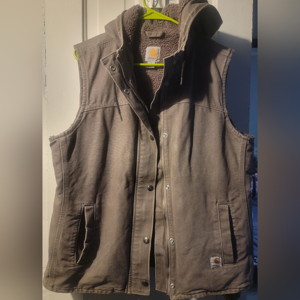 Womens Carhartt Vest, size L (12-14)